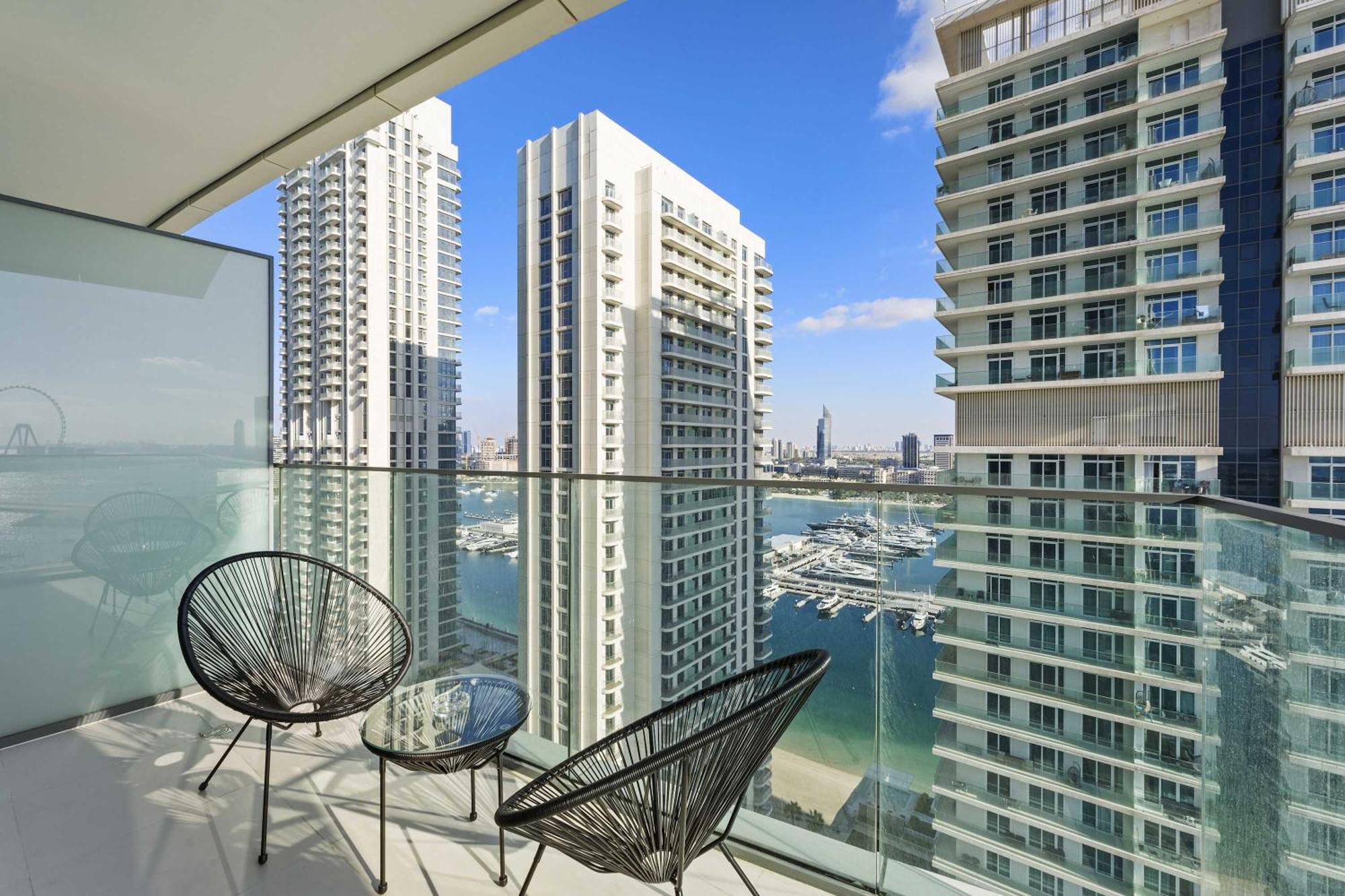 Silkhaus New 1bdr With Private شقة